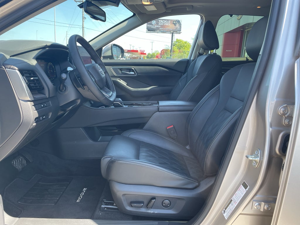 2025 Nissan Rogue Platinum