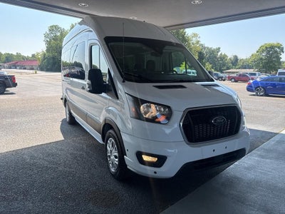 2024 Ford Transit Wagon XLT