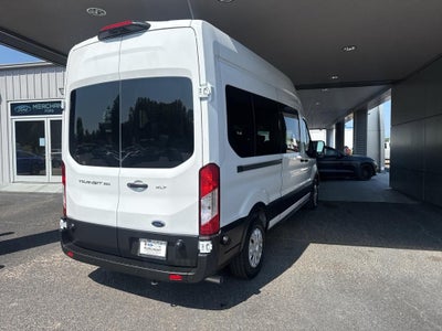2024 Ford Transit Wagon XLT