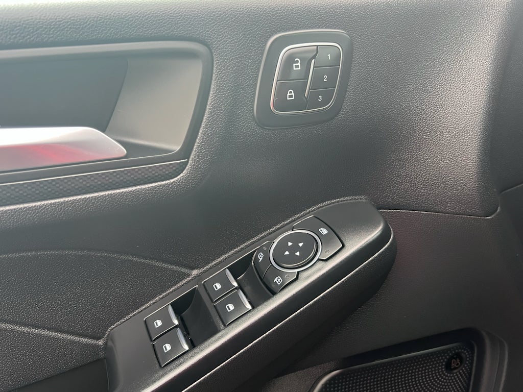 2025 Ford Escape ST-Line Elite