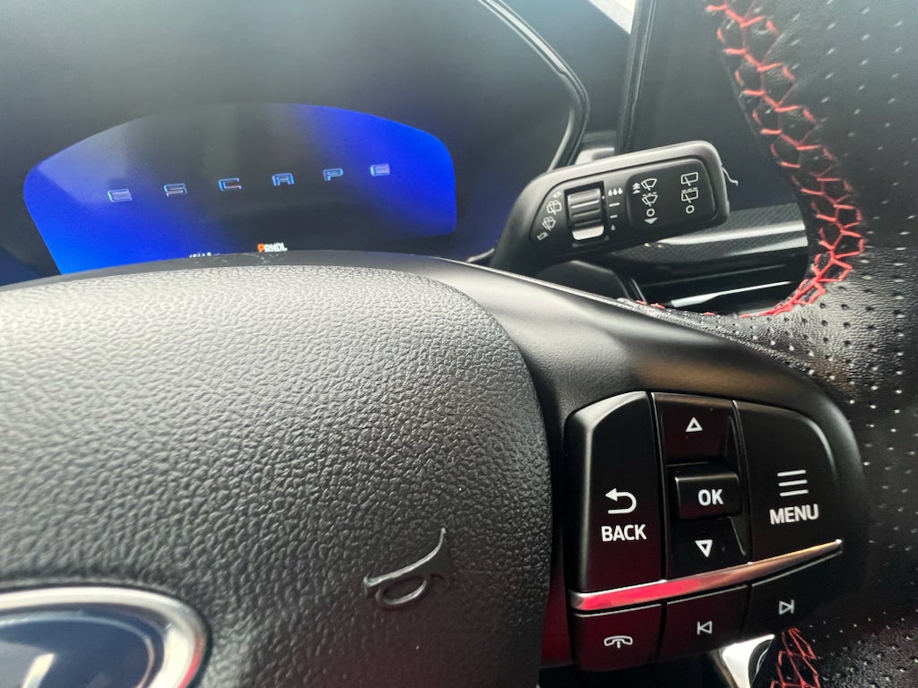 2025 Ford Escape ST-Line Elite