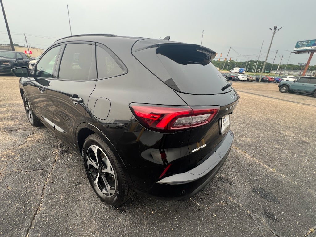 2025 Ford Escape ST-Line Elite