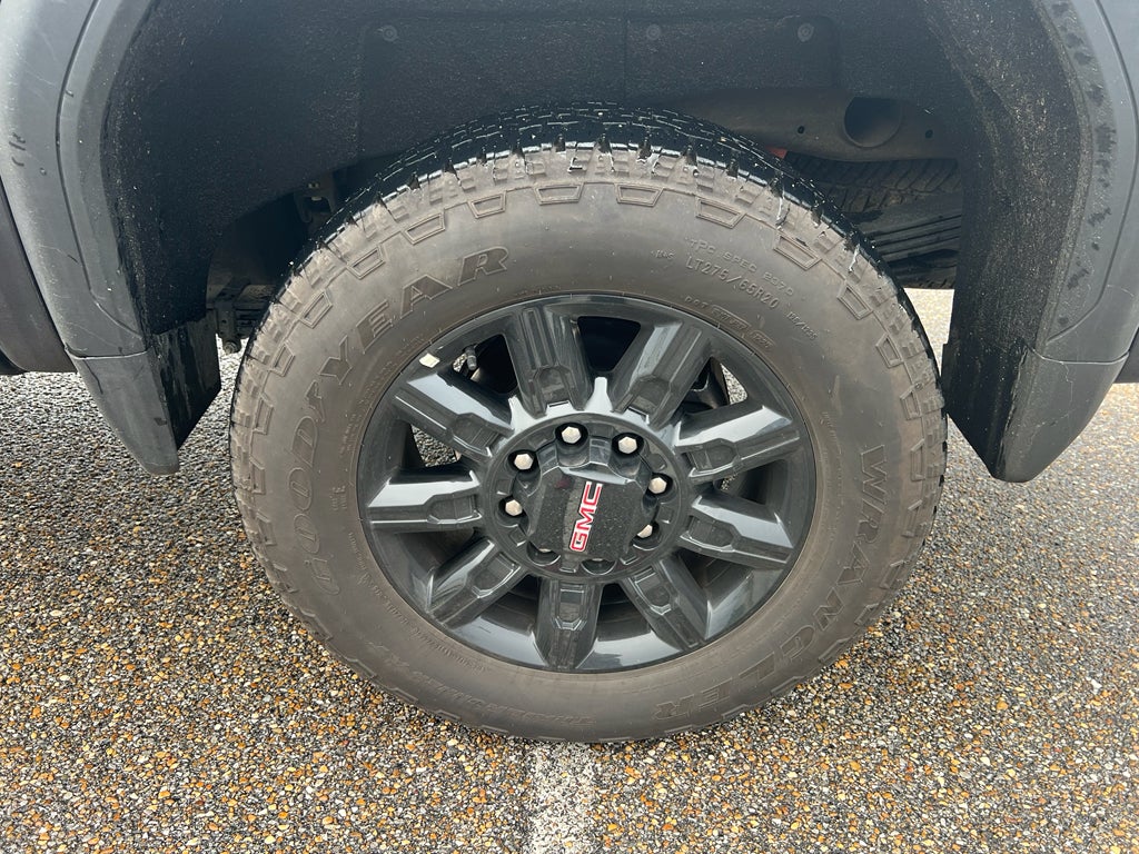 2025 GMC Sierra AT4