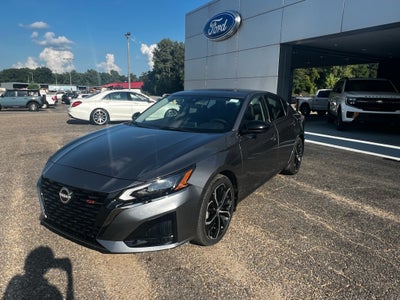 2025 Nissan Altima SR