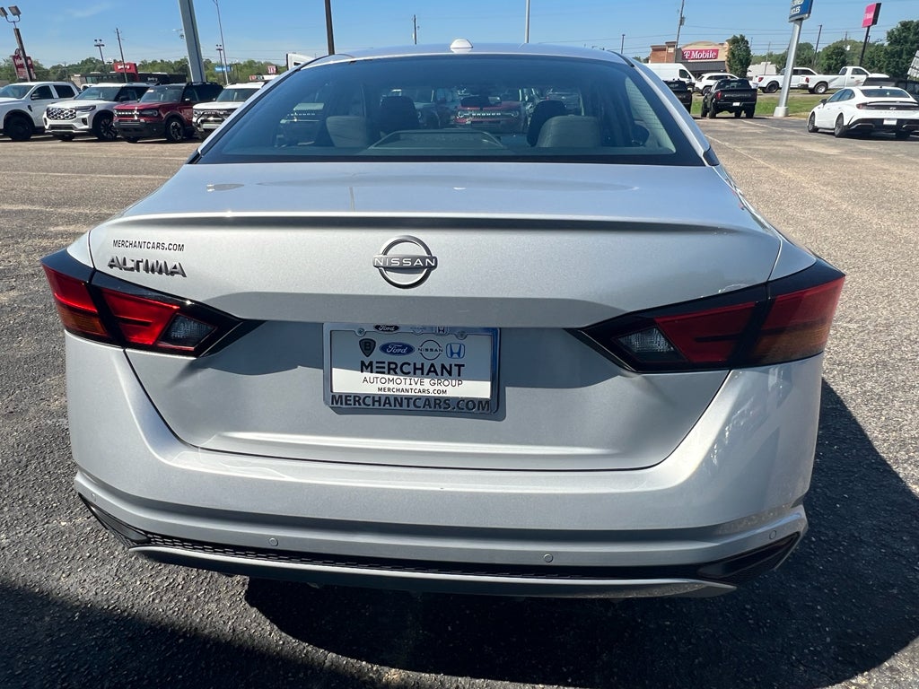 2025 Nissan Altima SV