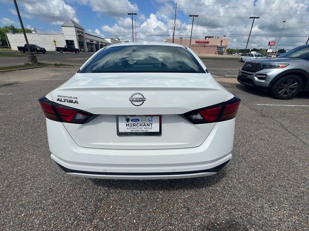 2025 Nissan Altima SV