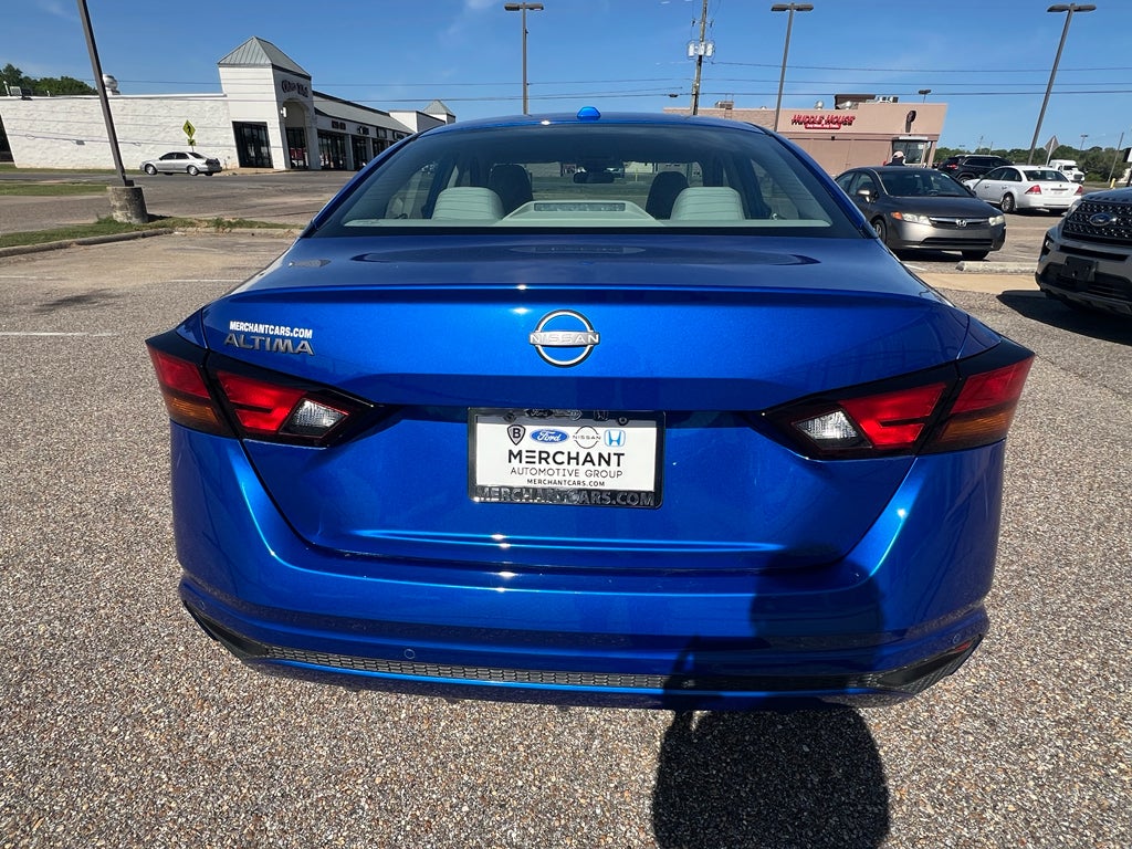 2025 Nissan Altima SV