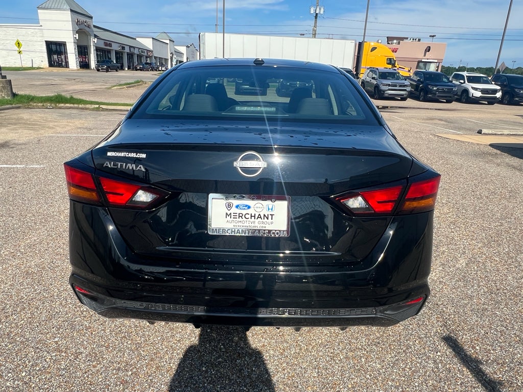 2025 Nissan Altima SV
