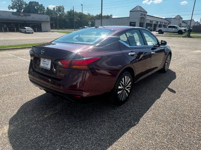 2025 Nissan Altima SV