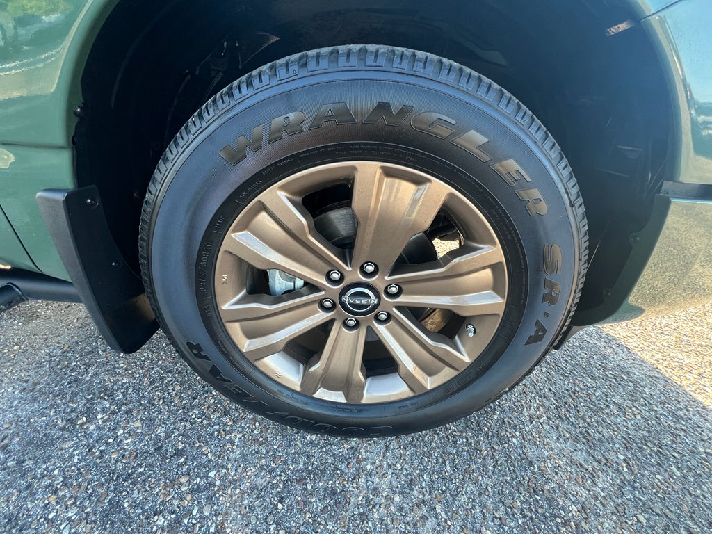 2024 Nissan Titan SV