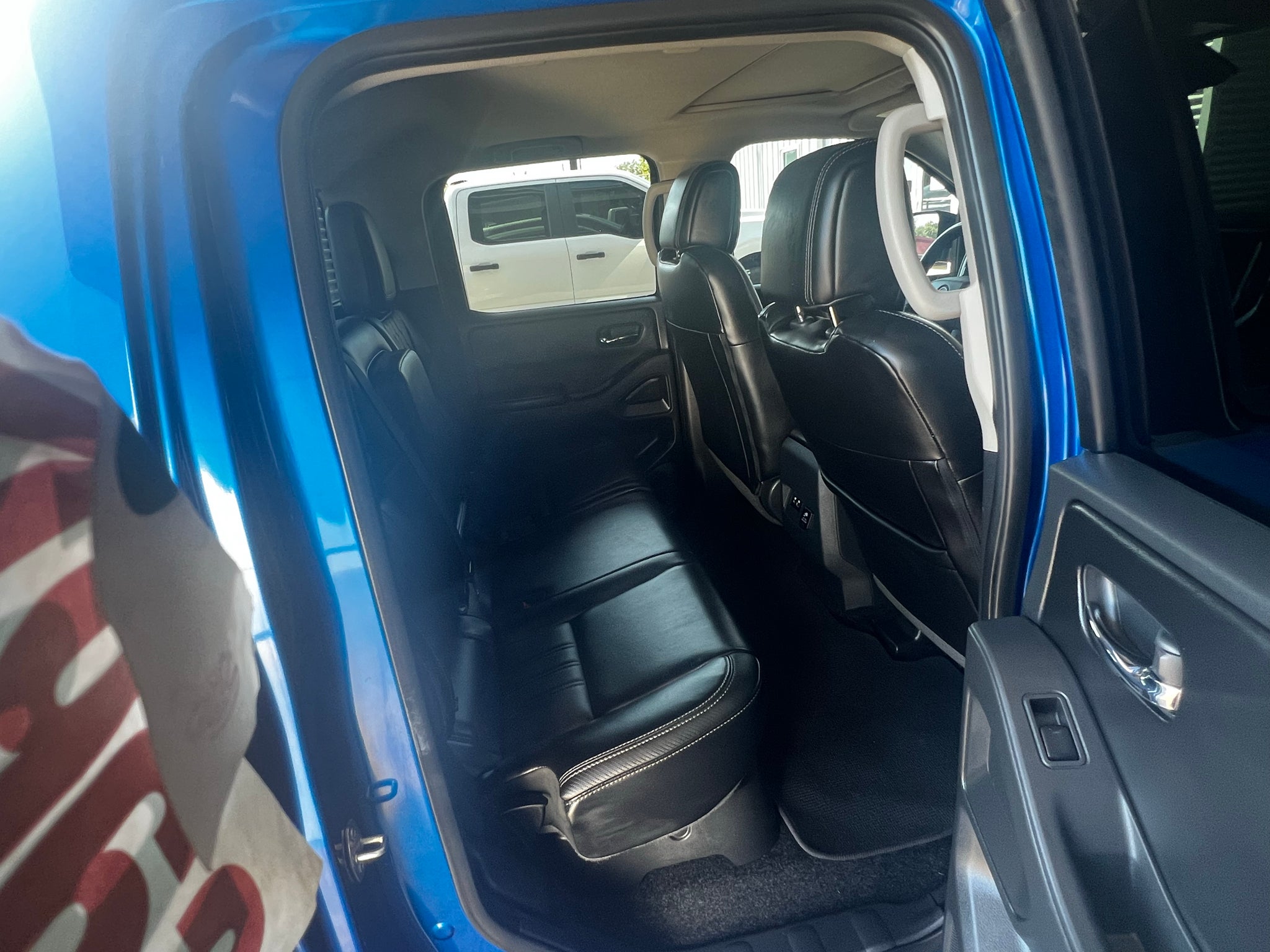 2025 Nissan Frontier SL