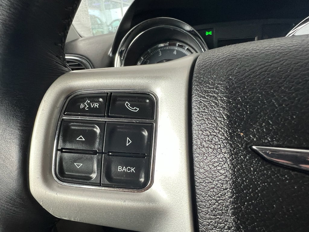 2016 Chrysler Town & Country Touring