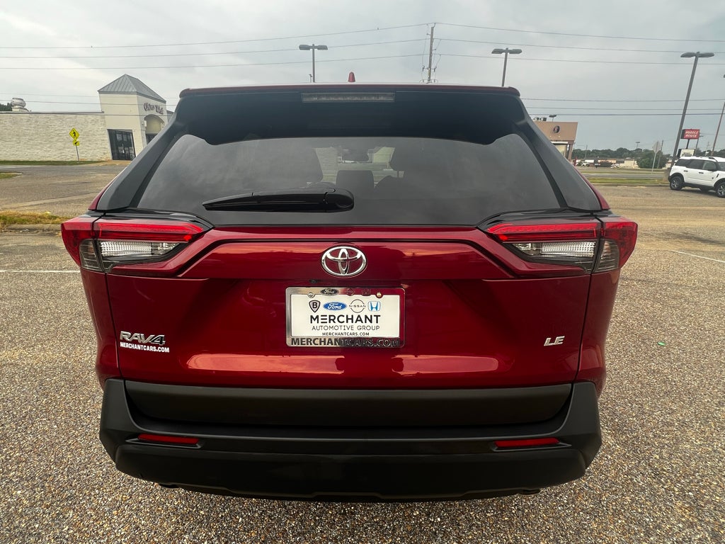 2024 Toyota RAV4 LE