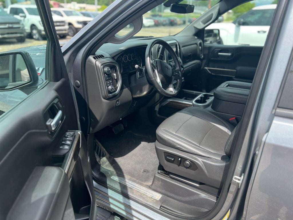 2021 Chevrolet Silverado RST