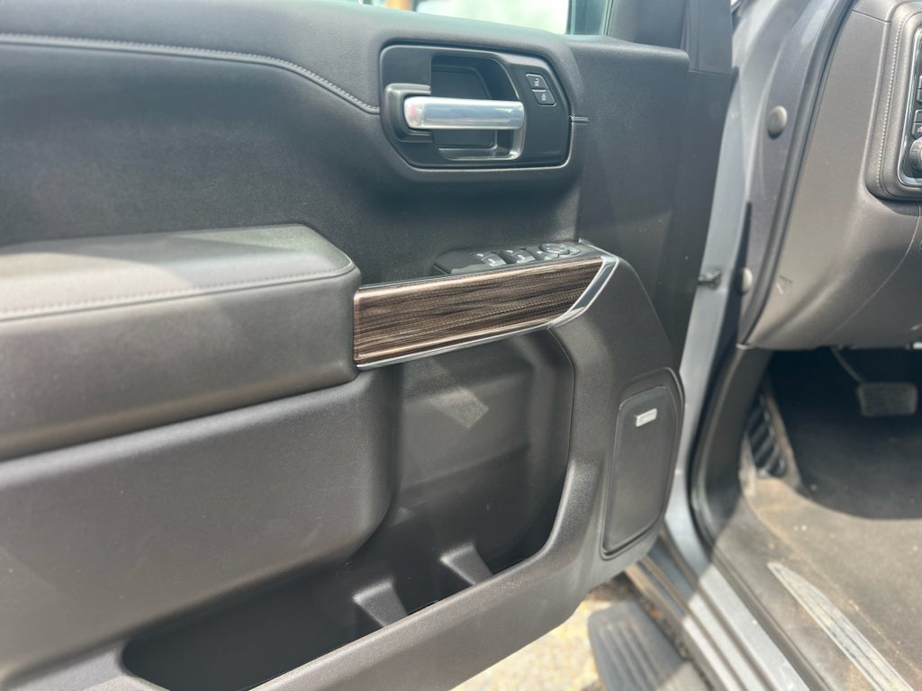 2021 Chevrolet Silverado RST