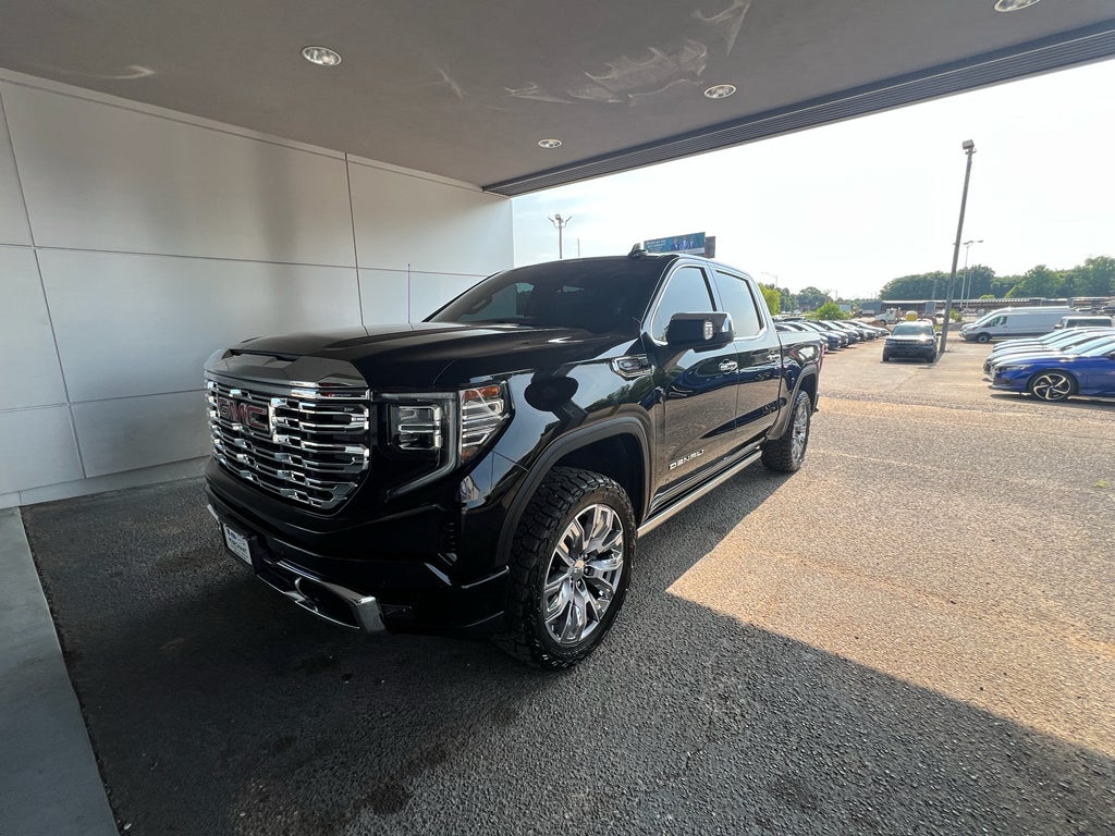2023 GMC Sierra Denali