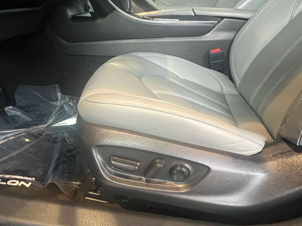 2021 Toyota Avalon XLE