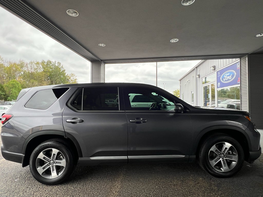 2024 Honda Pilot EX-L 8 Passenger