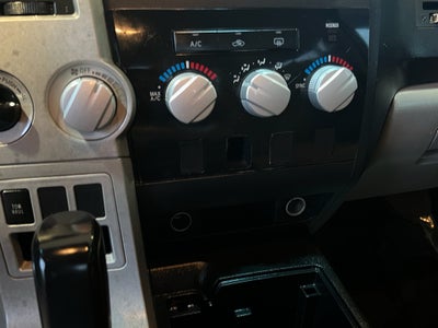 2009 Toyota Tundra Grade 5.7L V8 w/FFV (A6)