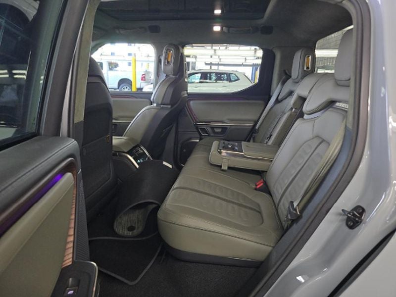 2023 Rivian R1T Adventure