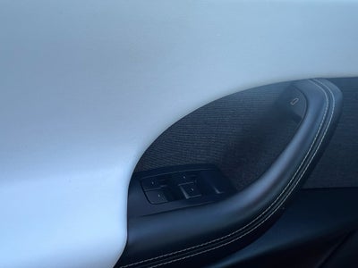 2024 Tesla Model X Base