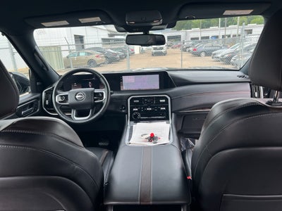 2025 Nissan Armada SL