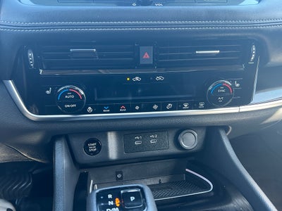 2024 Nissan Rogue SL