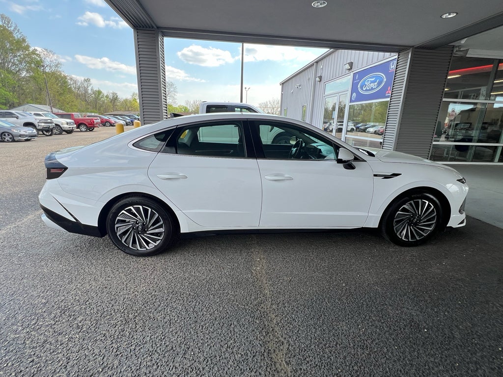 2025 Hyundai Sonata Hybrid SEL