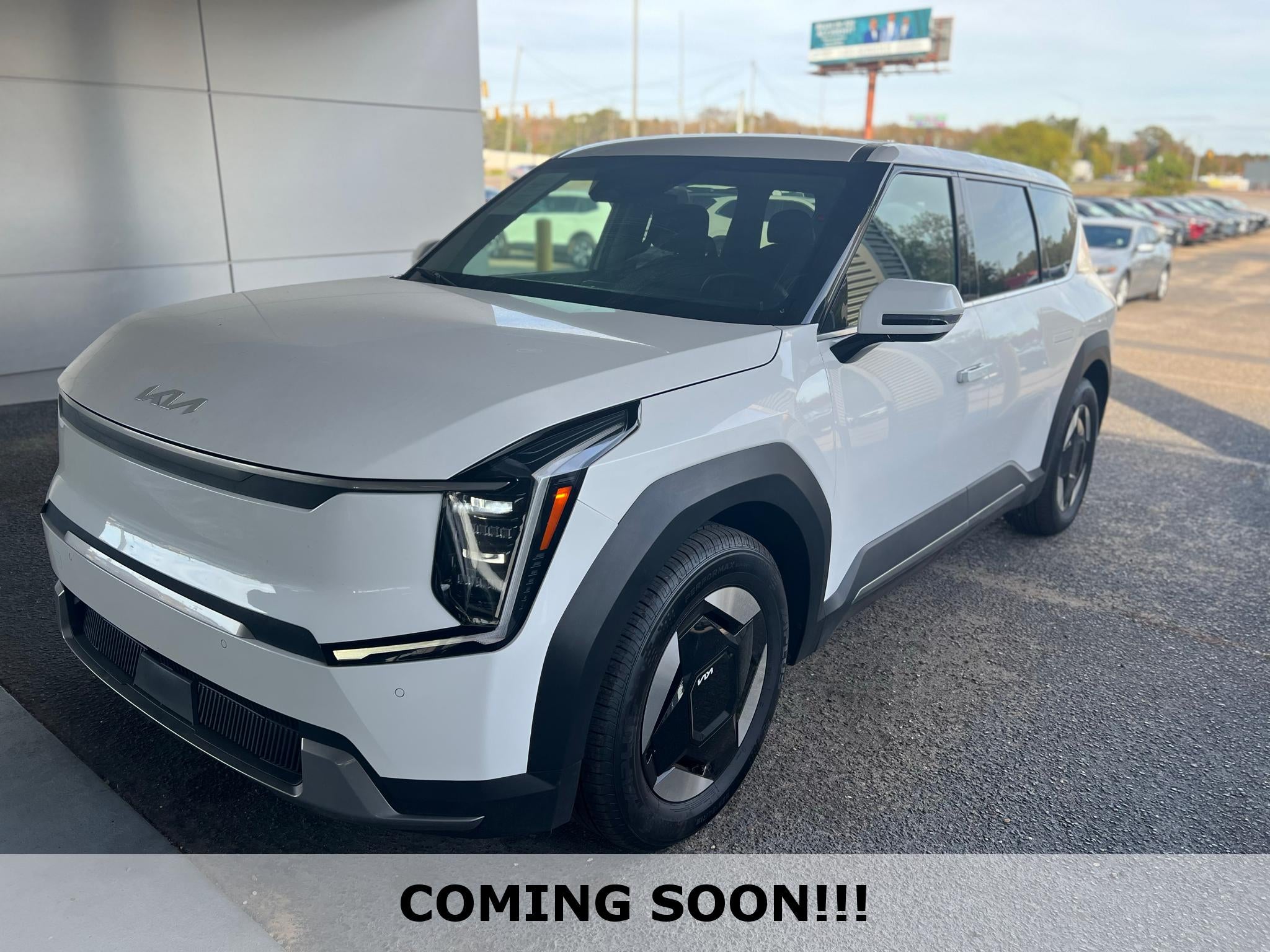 2024 Kia EV9 Light Short Range