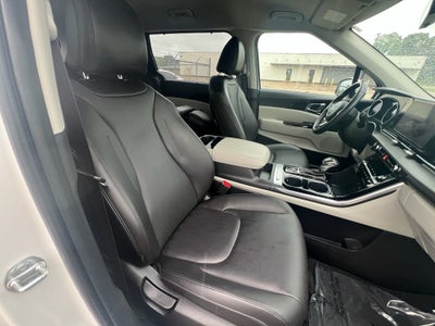 2023 Kia Carnival EX