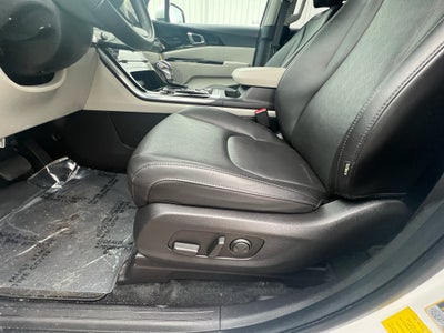 2023 Kia Carnival EX