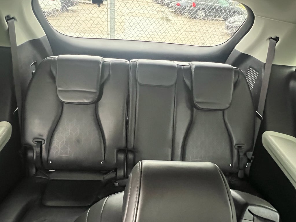 2023 Kia Carnival EX