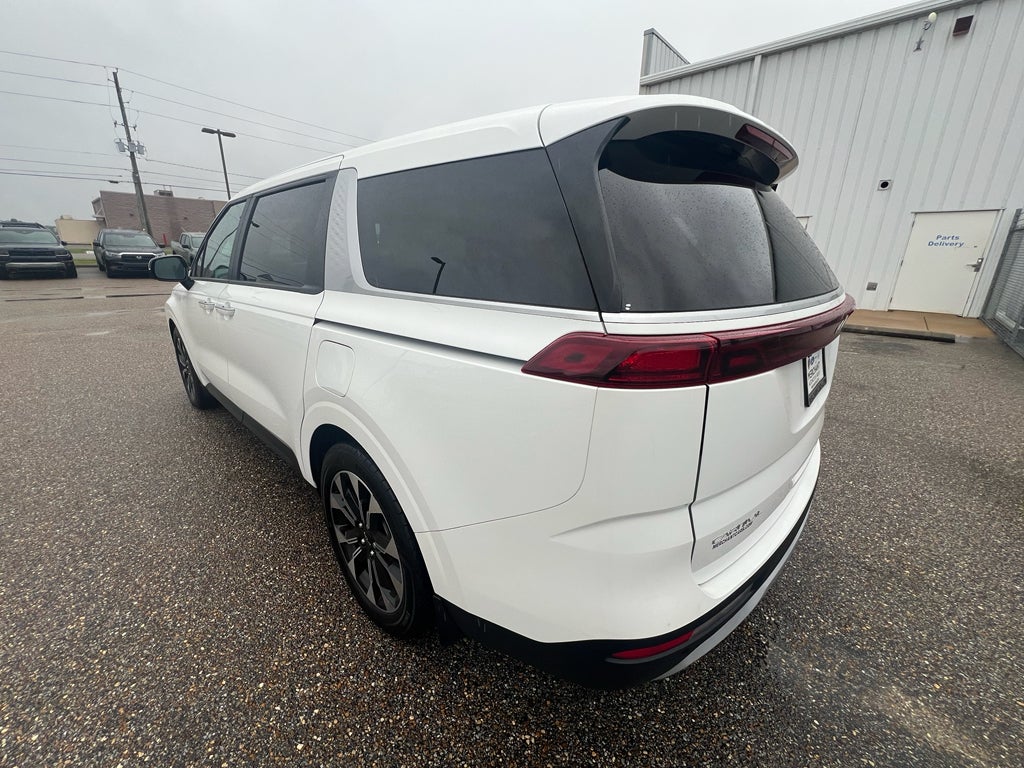 2023 Kia Carnival EX