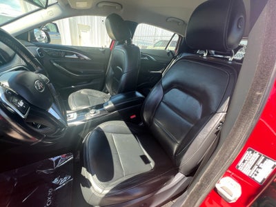 2018 INFINITI QX30 Luxury