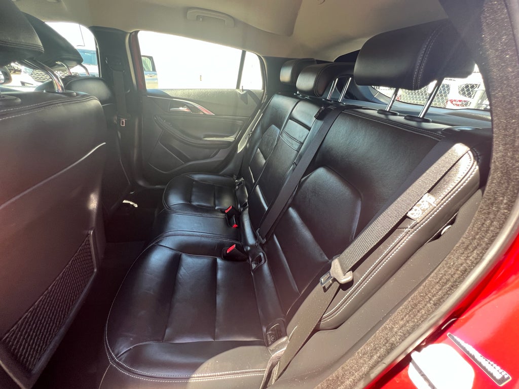 2018 INFINITI QX30 Luxury
